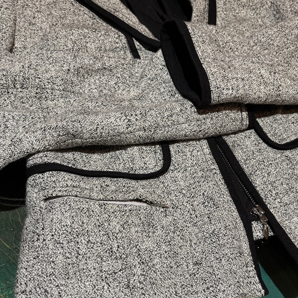 White House Black Market Textured Blazer with Dark Trim - Picture 2 of 6